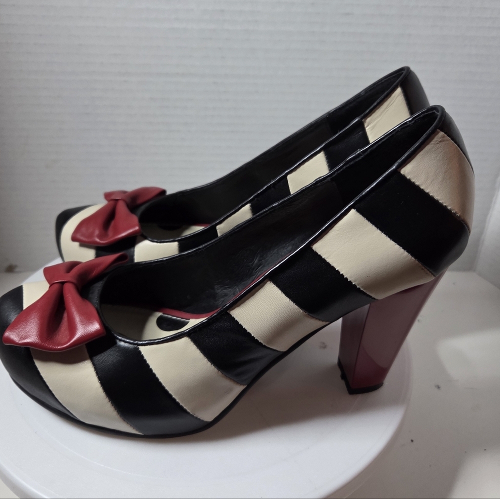 Lola Ramona Angie Black & Cream Striped Heels With Red Bows & Heels 9